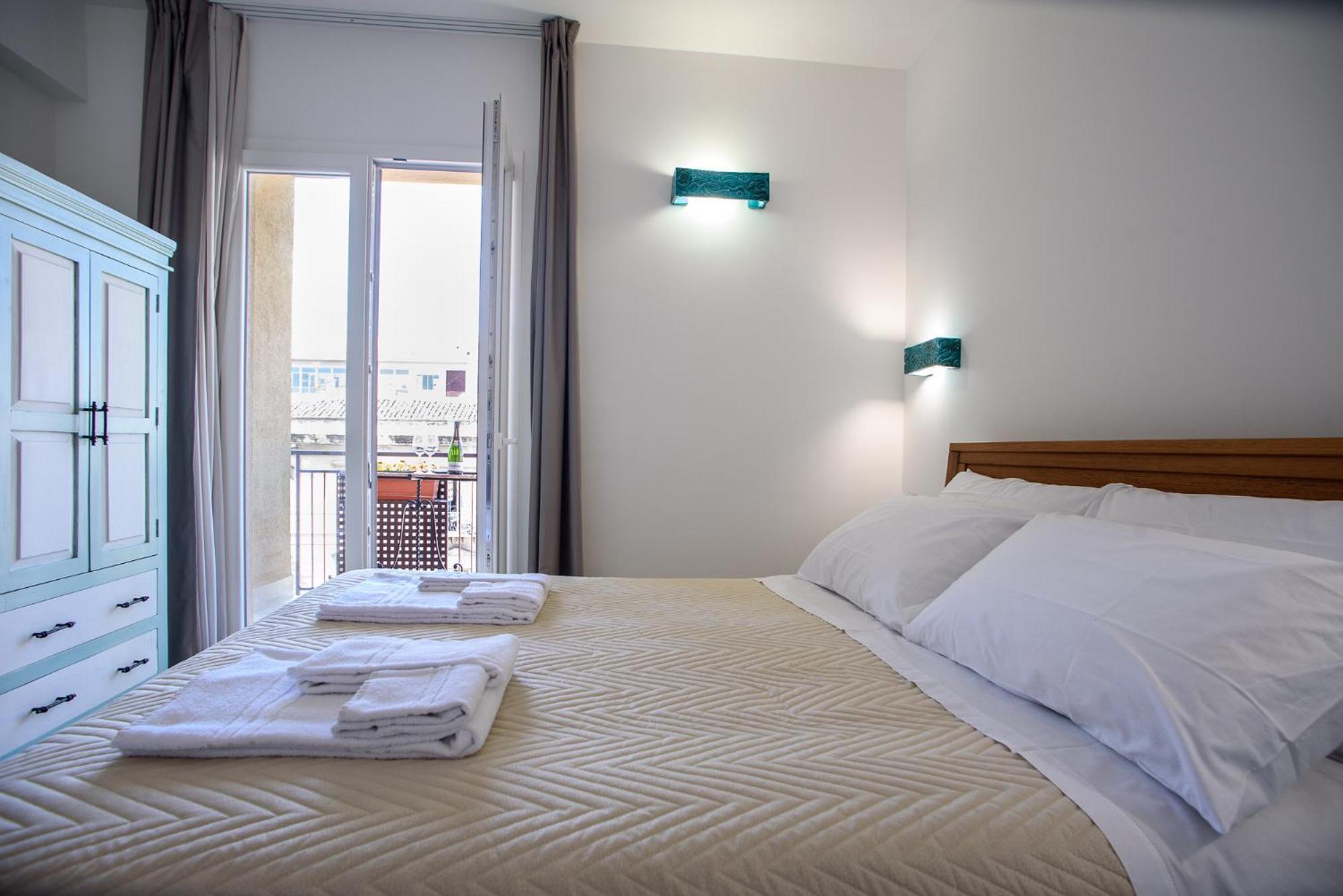 Central Station Apartments - Fanale Rentals Palerme Chambre photo